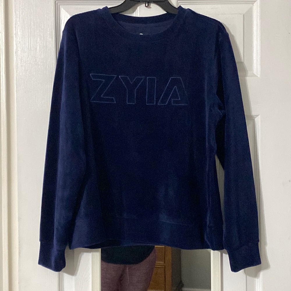 Zyia velour sweater